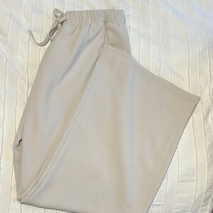 Wilfred Lodge Pants Matte Pearl
